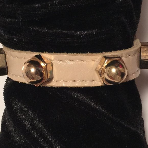 CC SKYE GOLD PLATED BOLT WRAPPED LEATHER BRACELET - Picture 2 of 4